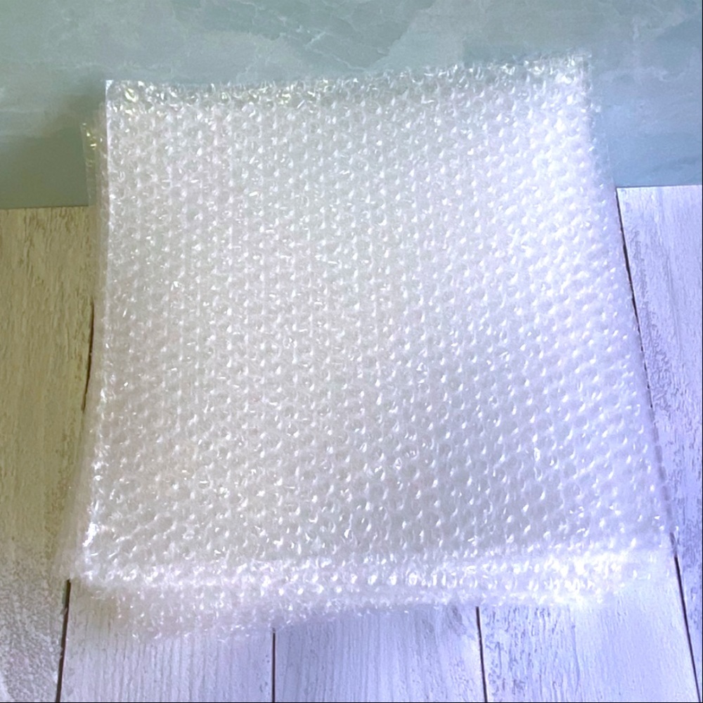 35 12X12 Sheets of Bubble Wrap PRICE IS FIRM - Picture 3 of 3